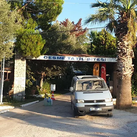 شقة Tatil Koyu Cicek Kokulari, Cam, Palmiye Agaclari Icerisinde